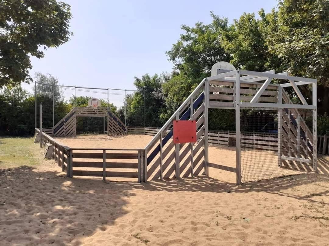 Parc Residentiel A La Cotiniere, Piscine, Proche Plage, Nature & Calme 외부 사진